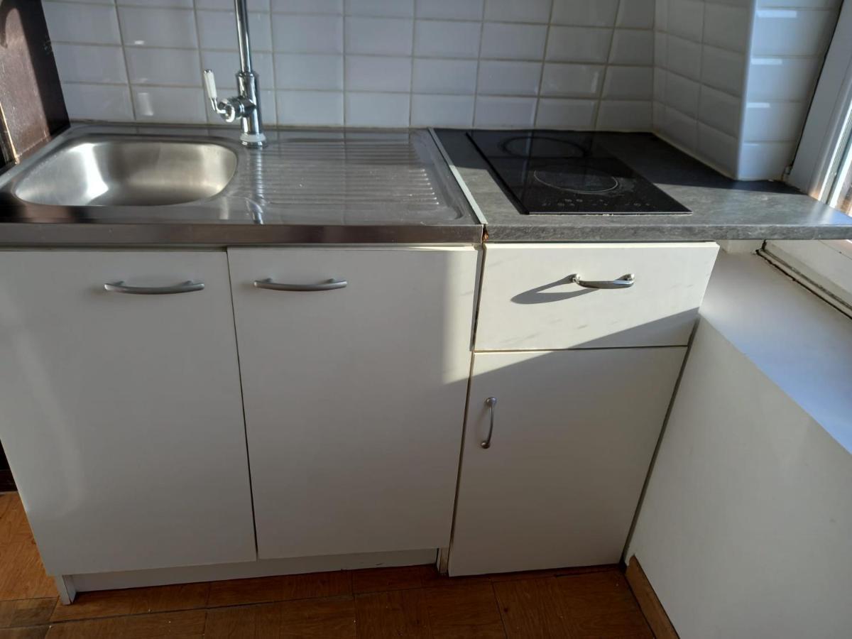 3 Hebergements - Au 1Er Etage 1 Appartement 2 Pieces Et Au 2Eme Etage Un Logement De 2 Chambres Louees Separement Avec Coin Cuisine Et Toilettes A Partager- Dans Pavillon Au Pied Du Rer B A 5 Minutes De Paris Et 30 Mn Stade De France กาช็อง ภายนอก รูปภาพ