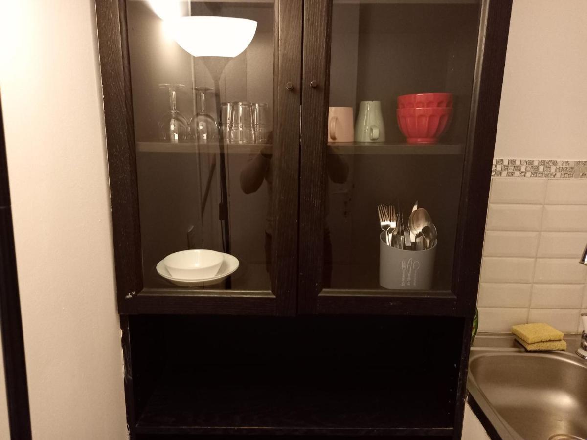 3 Hebergements - Au 1Er Etage 1 Appartement 2 Pieces Et Au 2Eme Etage Un Logement De 2 Chambres Louees Separement Avec Coin Cuisine Et Toilettes A Partager- Dans Pavillon Au Pied Du Rer B A 5 Minutes De Paris Et 30 Mn Stade De France กาช็อง ภายนอก รูปภาพ